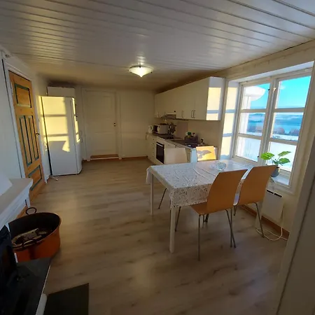 Huset Med Utsikt Til Innsjoen -8 Min Til Sentrum * Gjovik